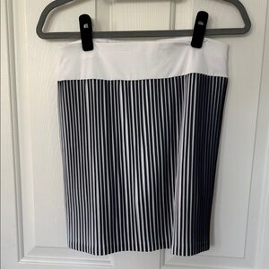 Golfino Black and White Striped Pleated Skort - S
